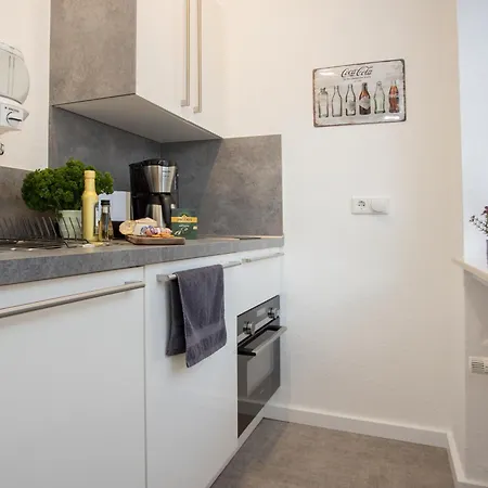 Deluxe - Center - 5 Min To Slopes - Am Kurpark - Free Parking Apartment